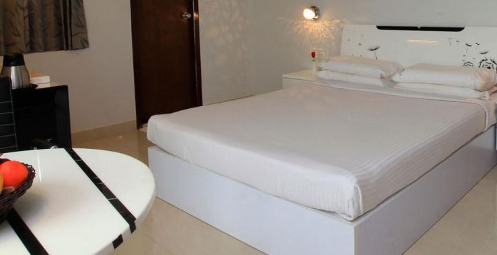 Super Townhouse Malabar Illam Hotel Kochi Exterior foto